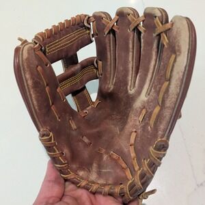 SSK Youth Baseball Glove AA-231-3 RH 8" Steerhide/Rawhide Lacing